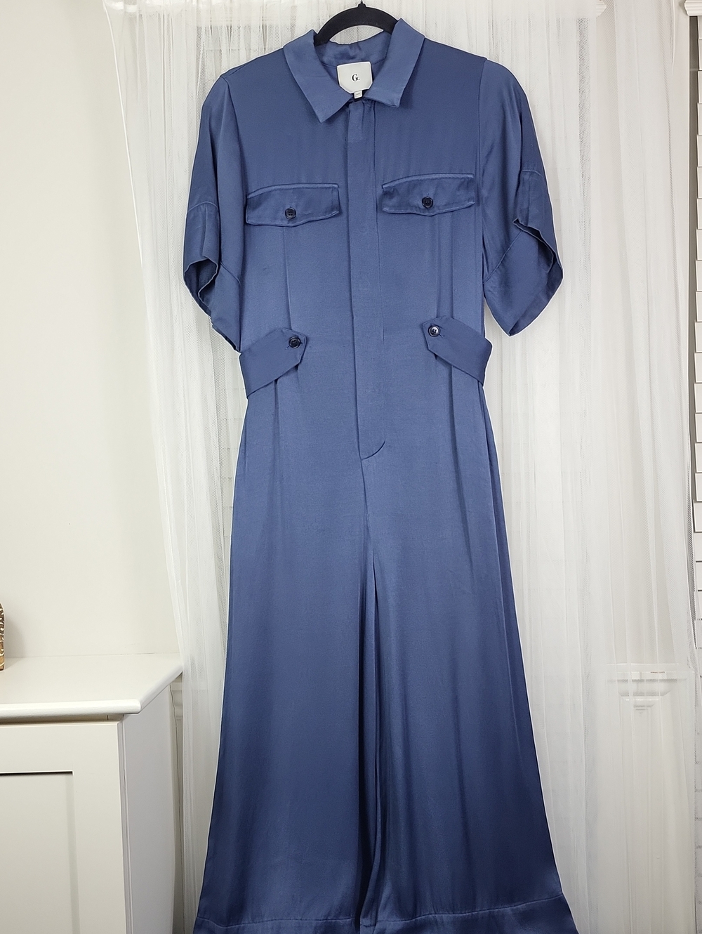G. Label By Goop Shirley Relax Fit Jumpsuit in Navy Satin. Size XS